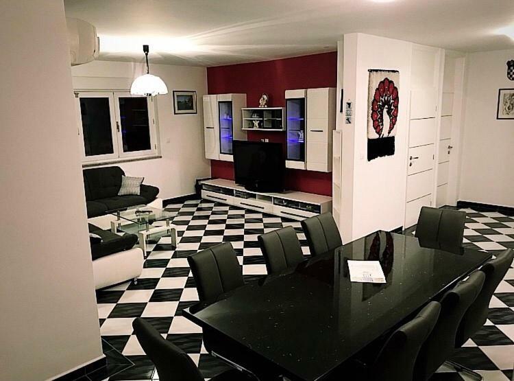 Mundial Apartments Njivice Ngoại thất bức ảnh