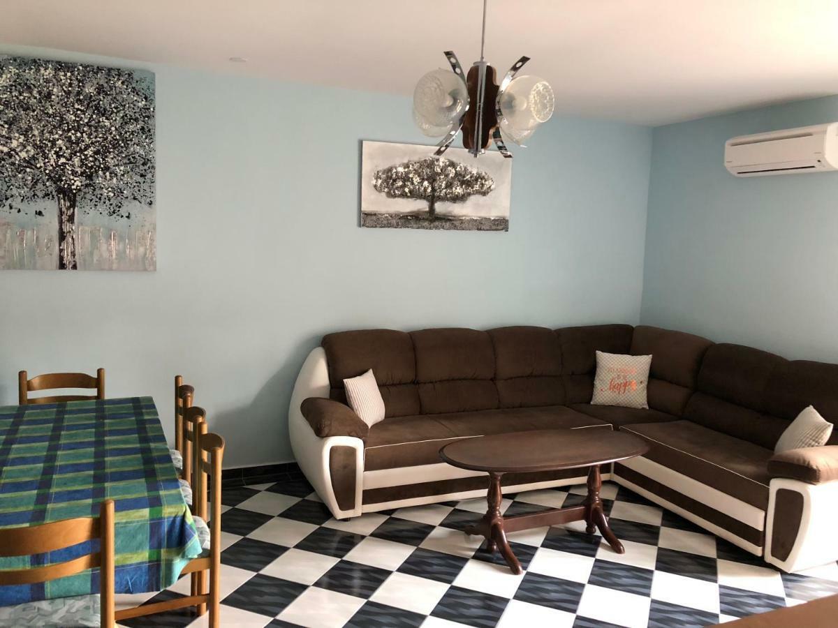 Mundial Apartments Njivice Ngoại thất bức ảnh