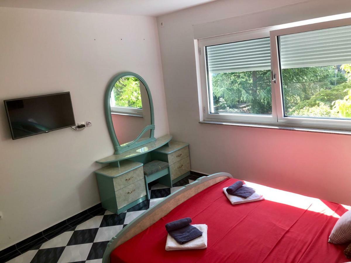 Mundial Apartments Njivice Ngoại thất bức ảnh